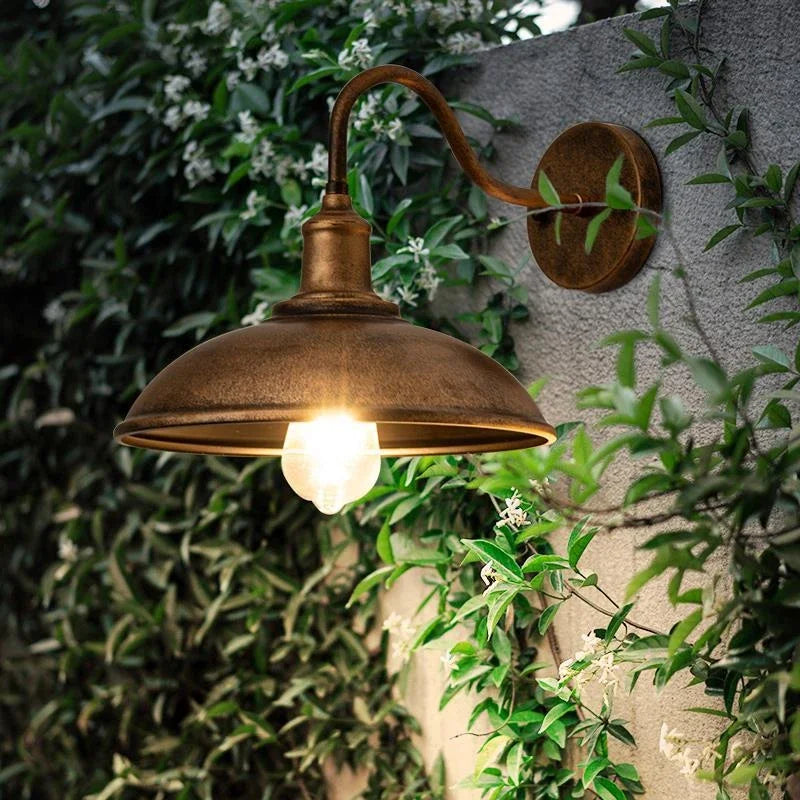 Retro Waterproof Outdoor Wall Light for Garden Entrances