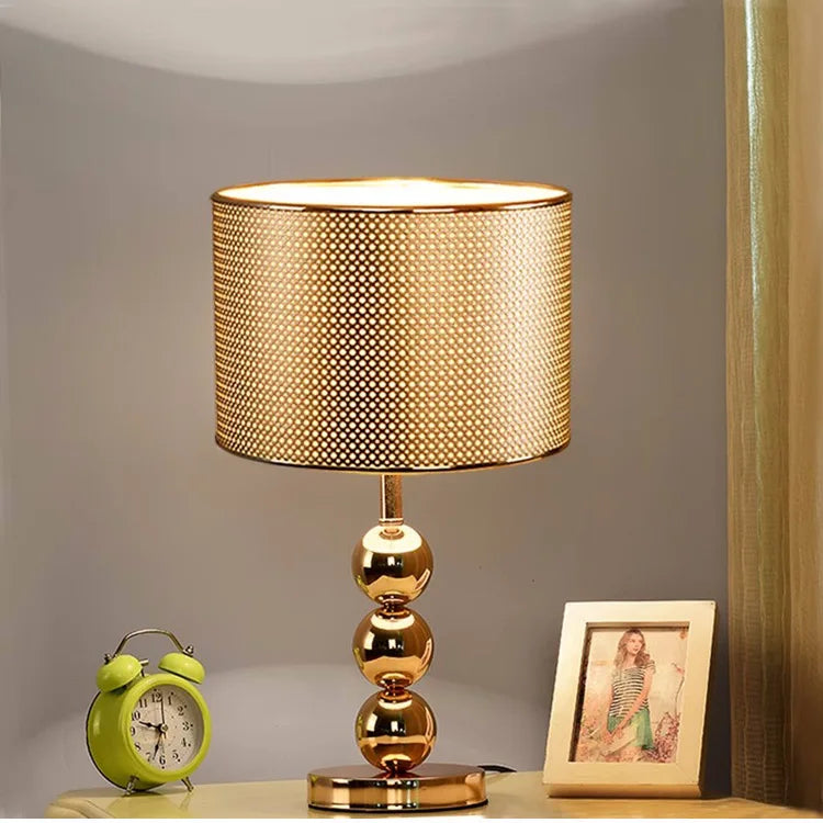 Modern Metallic Table Lamp – Gold/Silver Bedside Light with Soft Glow