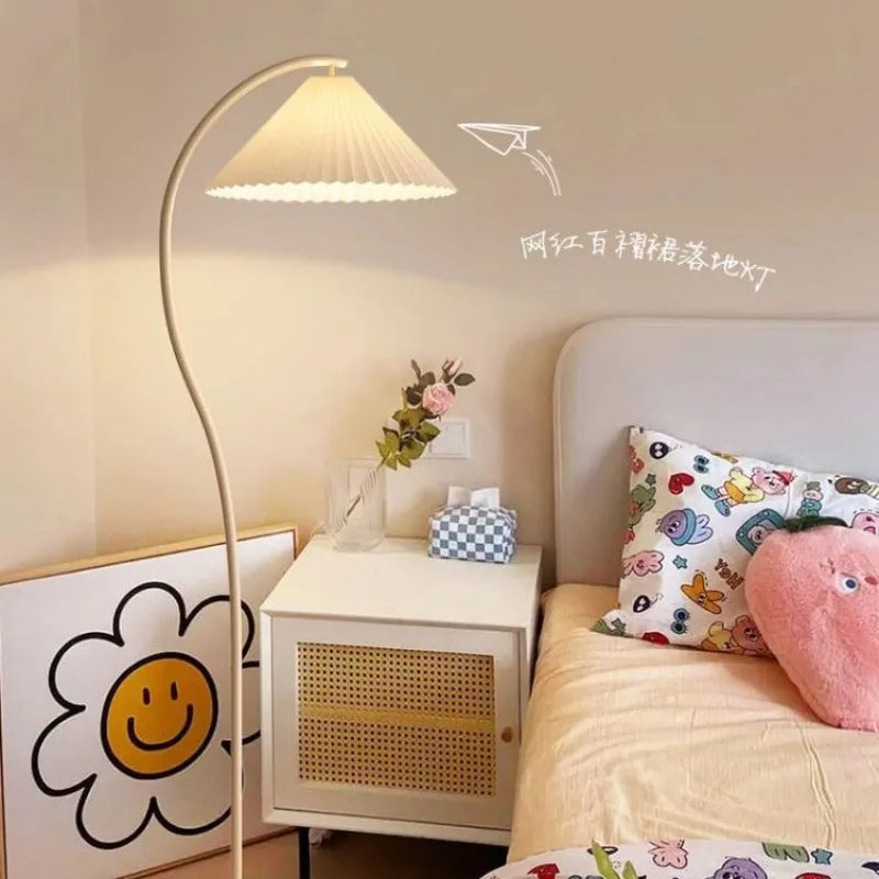 Bohemian Feather Floor Lamp for Soft Ambient Lighting