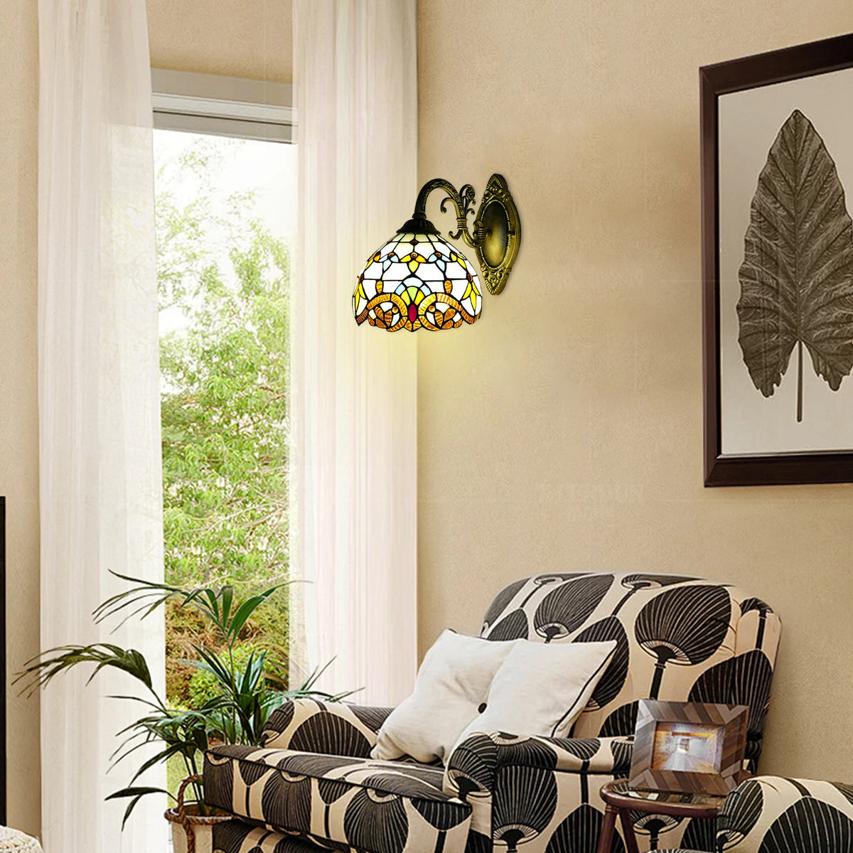 Vintage Tiffany Dome Wall Lamp for Cozy Interiors