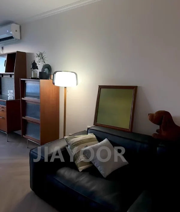 Modern Glass Floor Lamp – Elegant Decorative Lighting for Living Room
